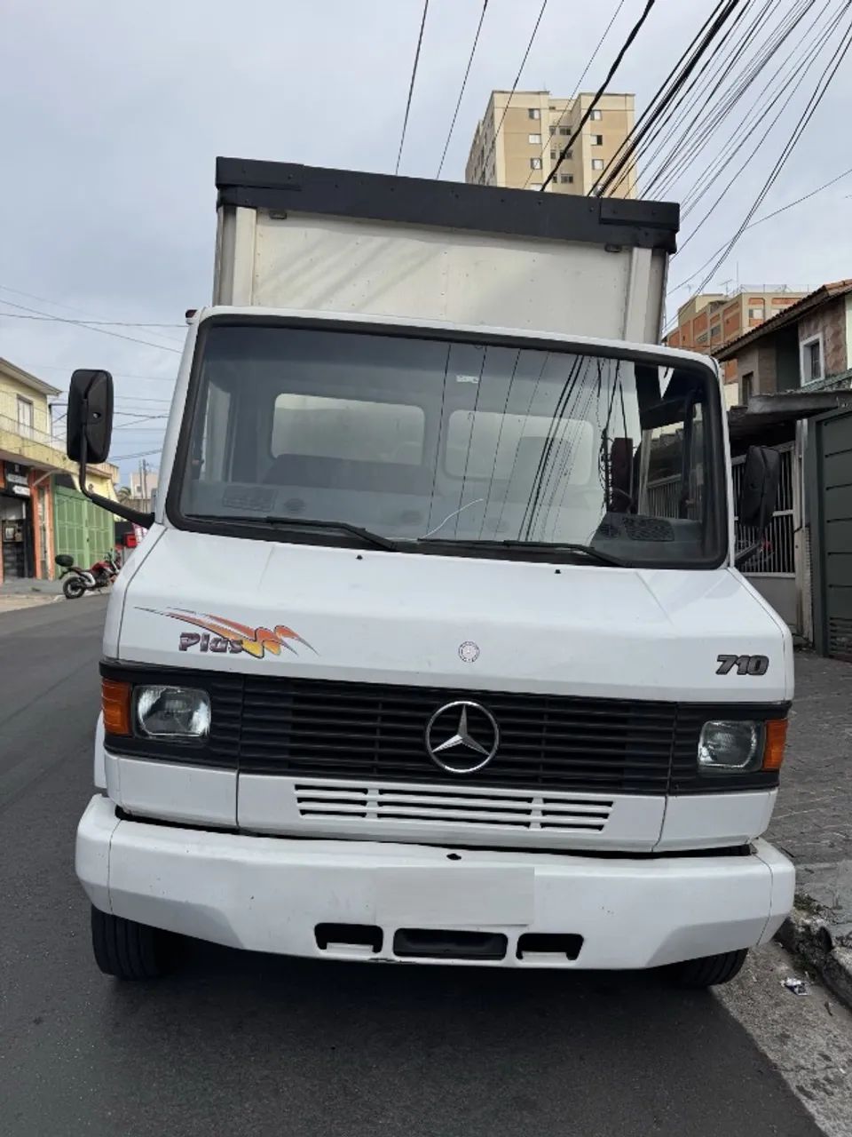  Mercedes-Benz 710 Sider 2012 - Foto 3