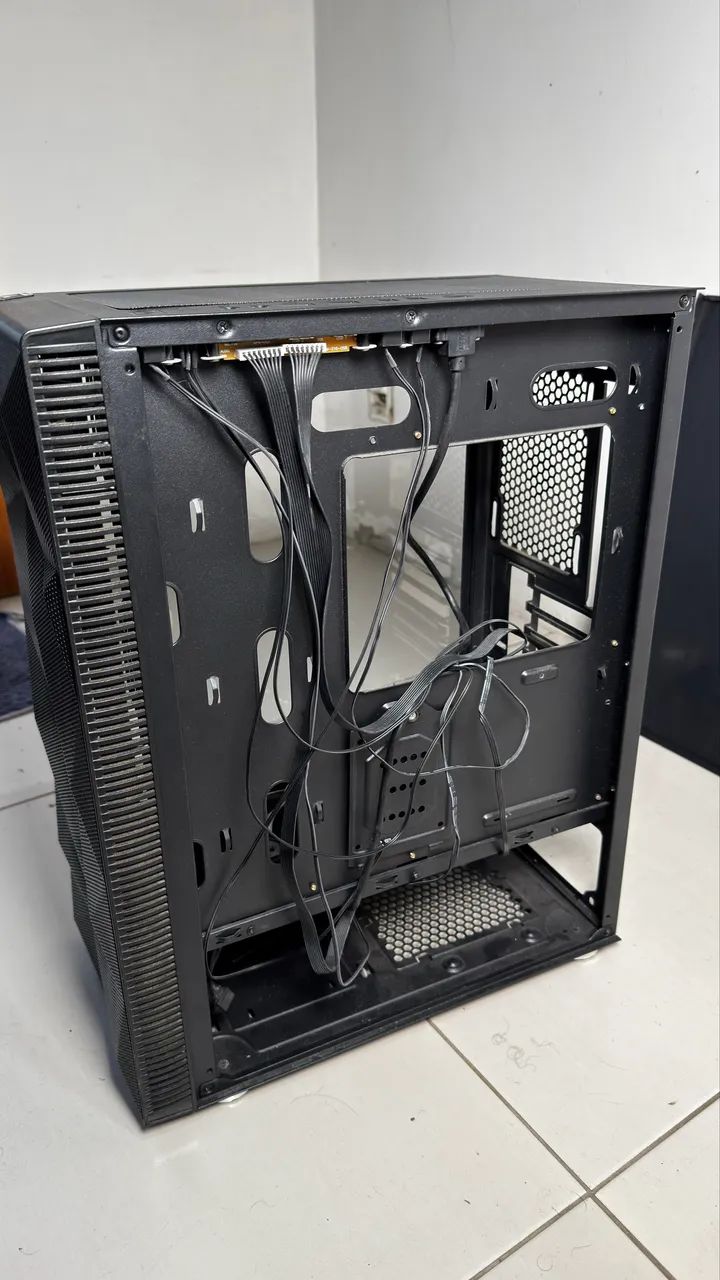 Gabinete Gamer Montech X3 Mesh, Mid Tower - Foto 5