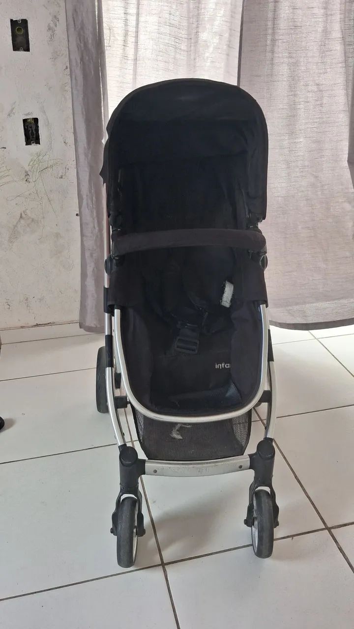 Vendo carrinho de bebê. 300$