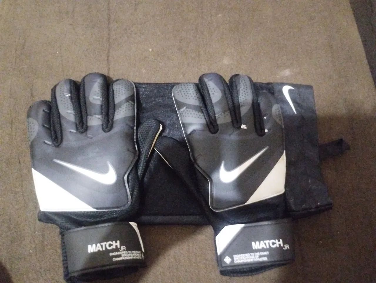 Luva de goleiro infantil 