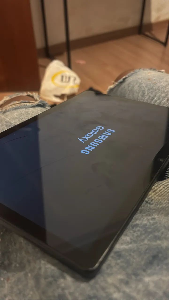 Vendo tablet para retiradas de peças originais 