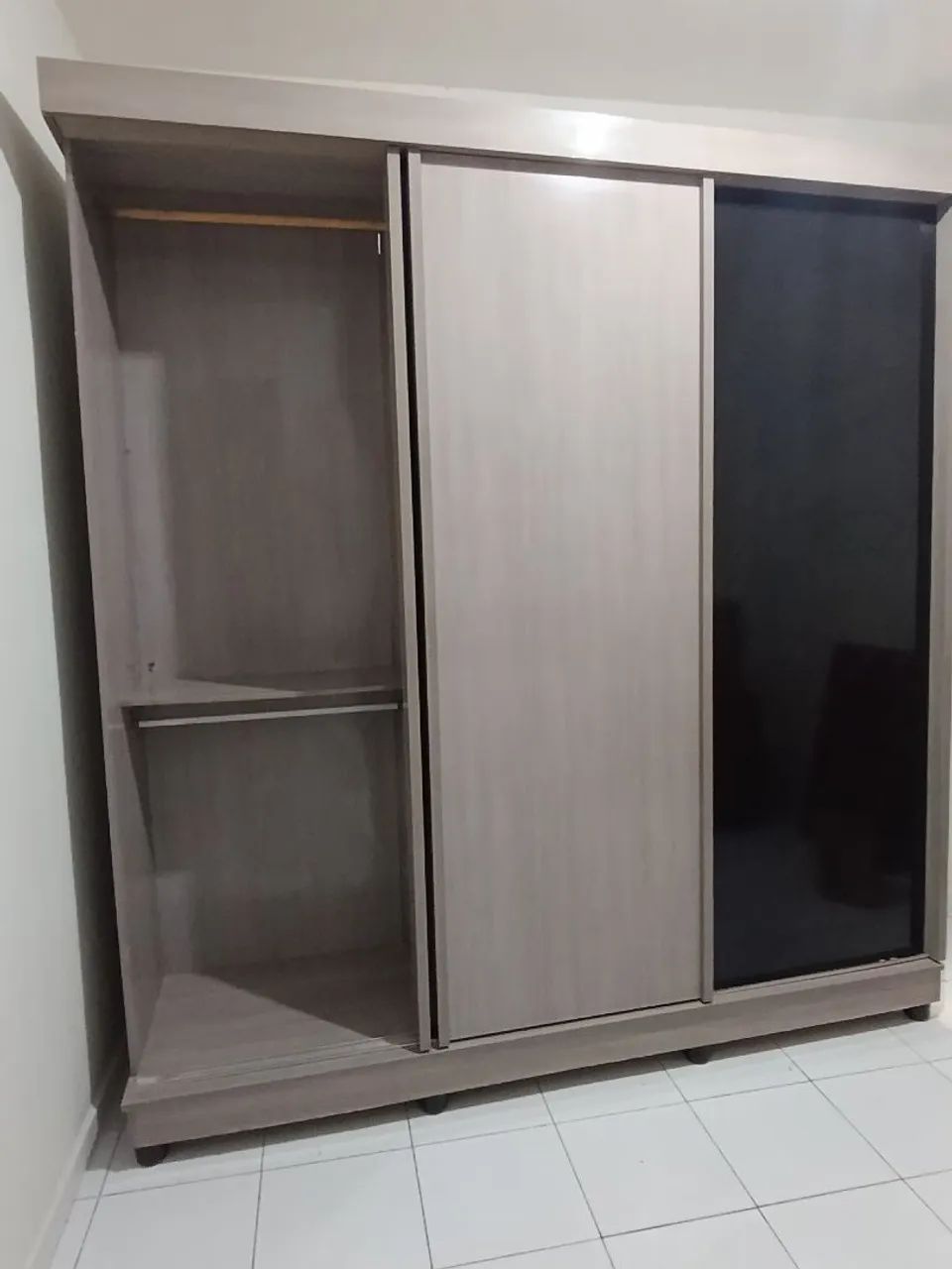Guarda roupa 3 portas