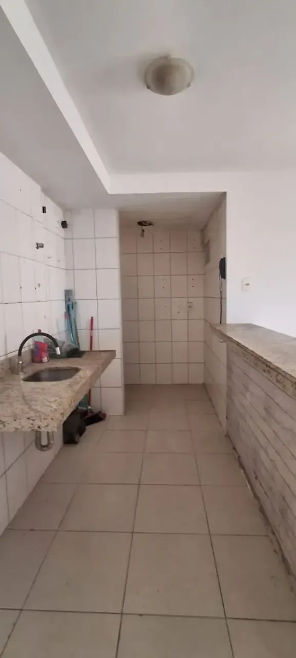 vendo apartamento alto dos franceses 3 quartos - Foto 3