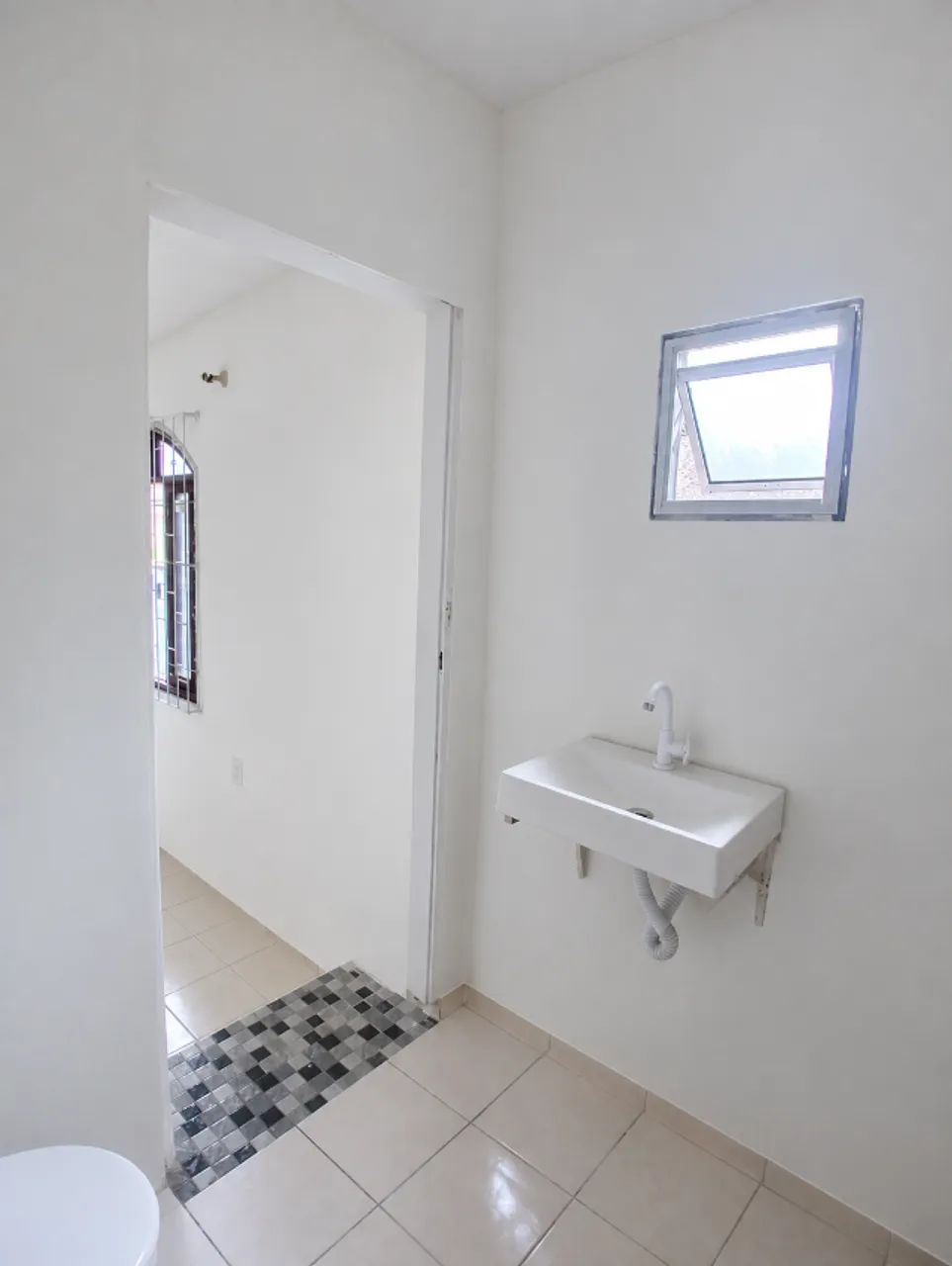 Alugo apartamento em casa no Abraão  - Foto 2