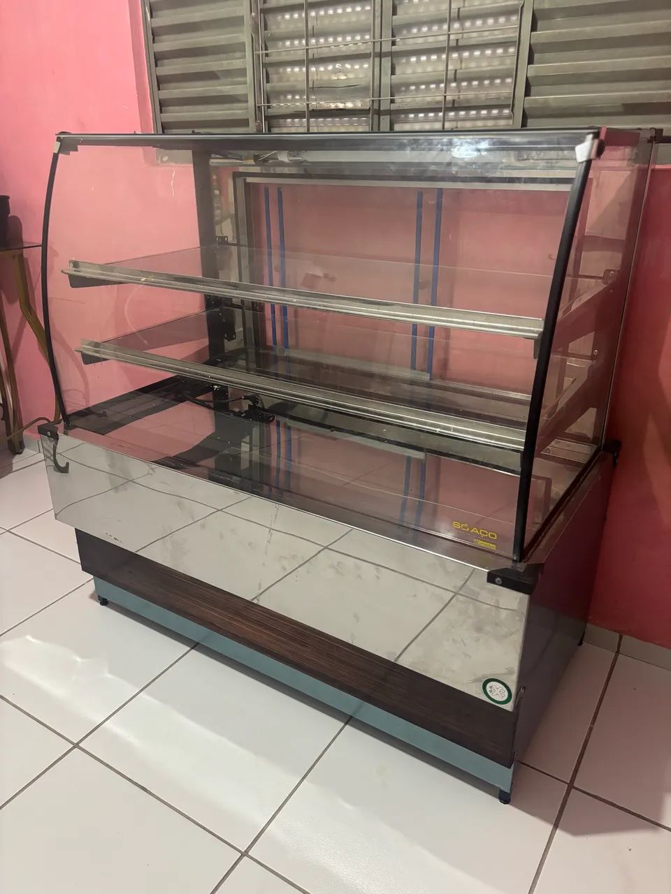 Expositor de salgados 