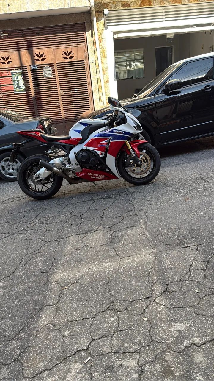 Cbr 1000 rr  - Foto 2