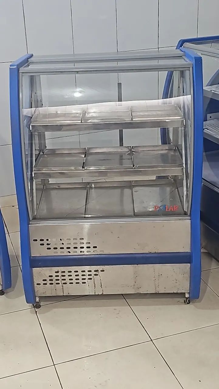 Estufa para salgados, 80cm de comprimento, funcionando em perfeito estado 