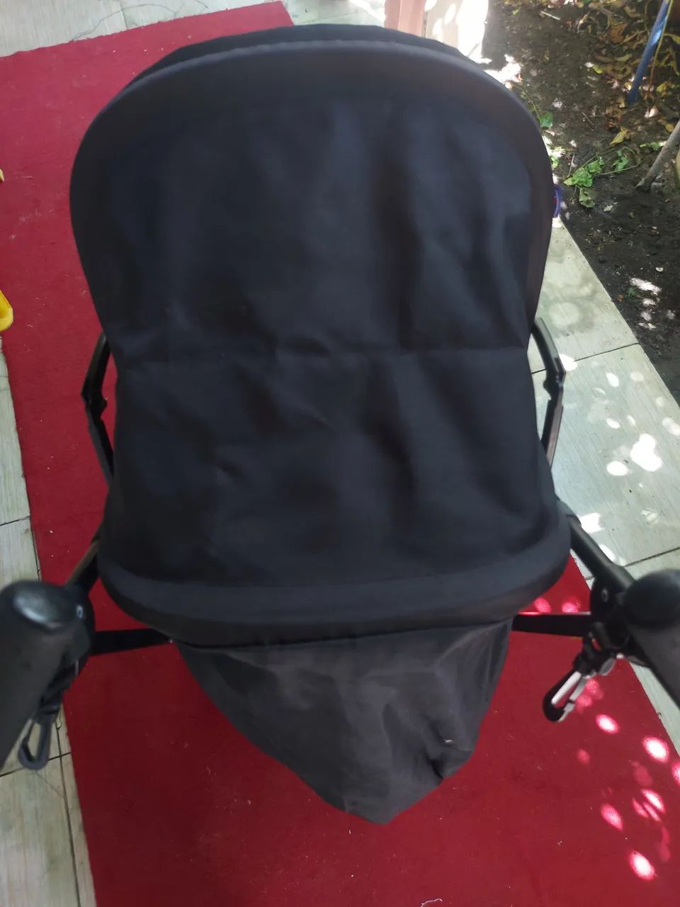 Vendo lindo carrinho de bebe em perfeito estado  - Foto 2