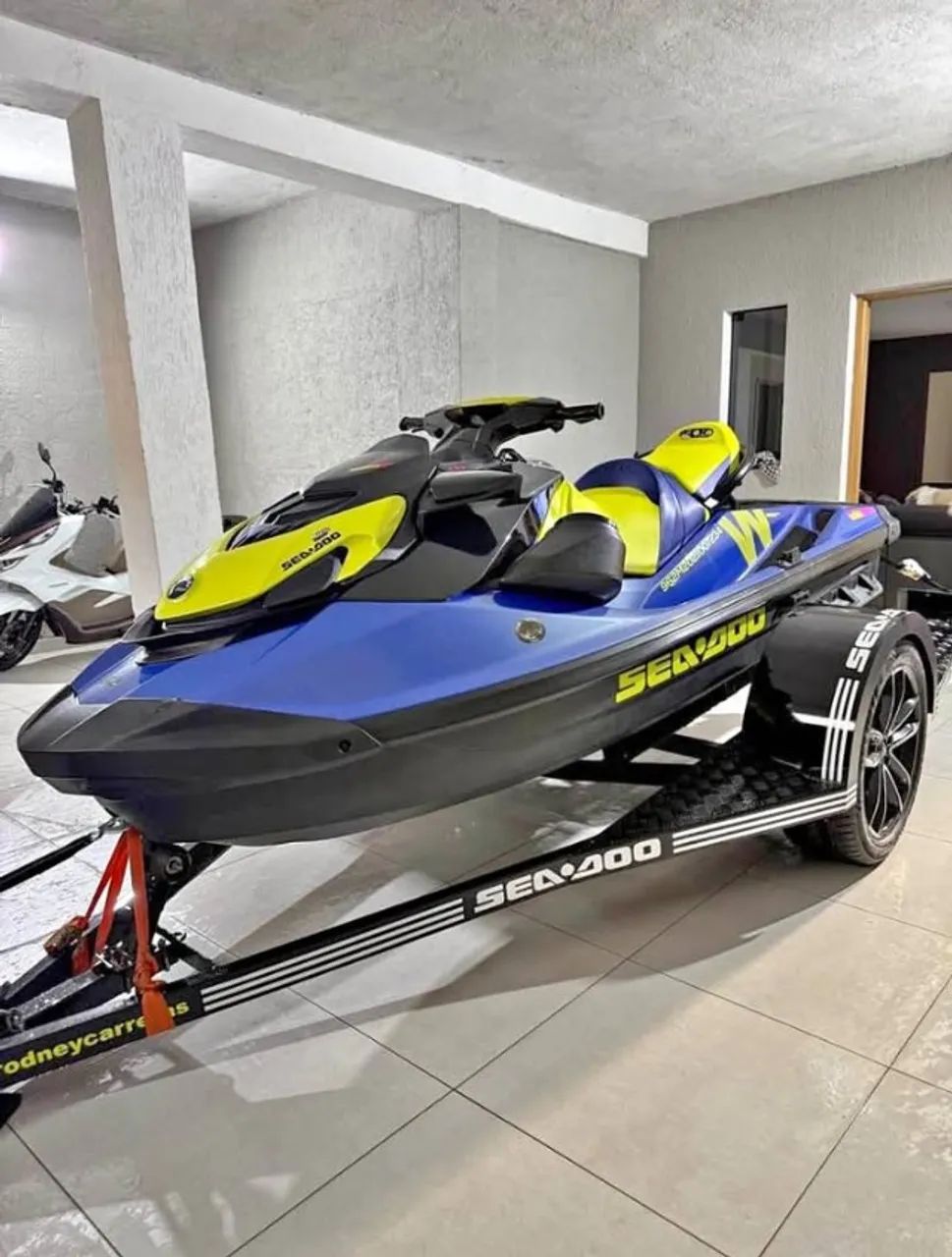 Jet Seadoo 2020 (entrada 8 mil)