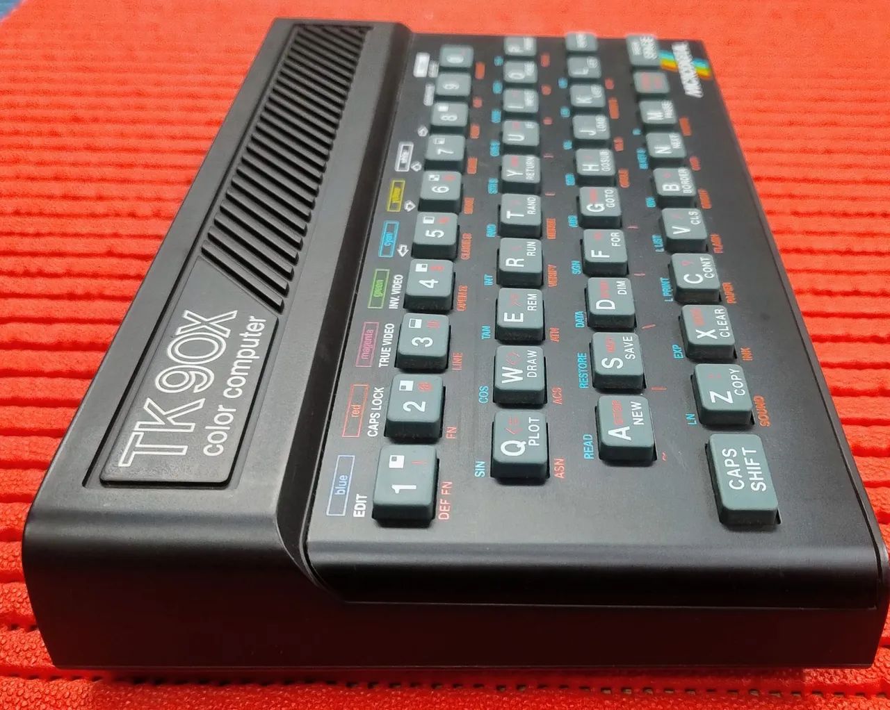 Microdigital TK90X 48K Original Completo | Caixa Isopor e Papelão | Estado de Coleção - Foto 3