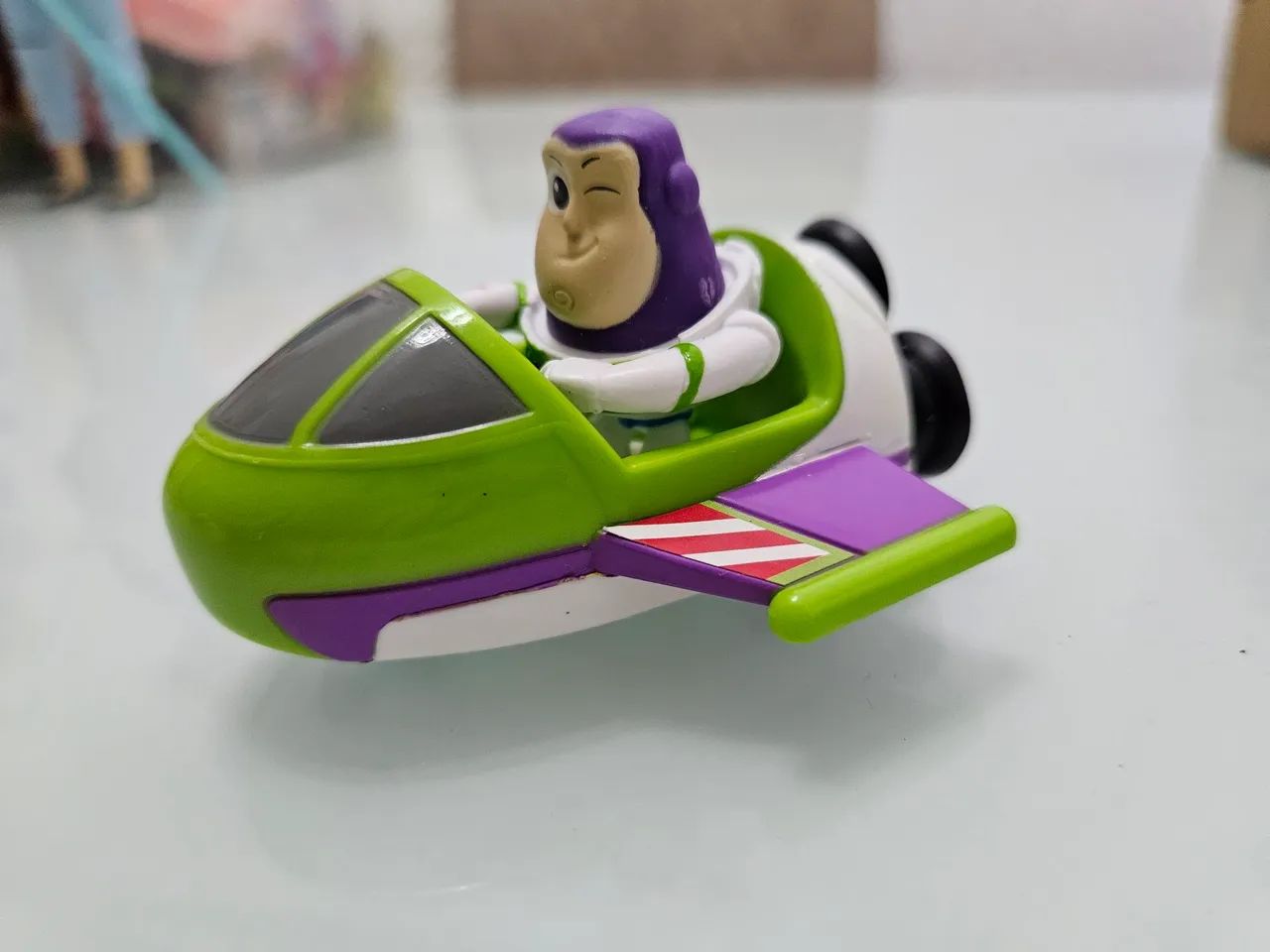 Miniaturas Nave + Buzz Lightyear 