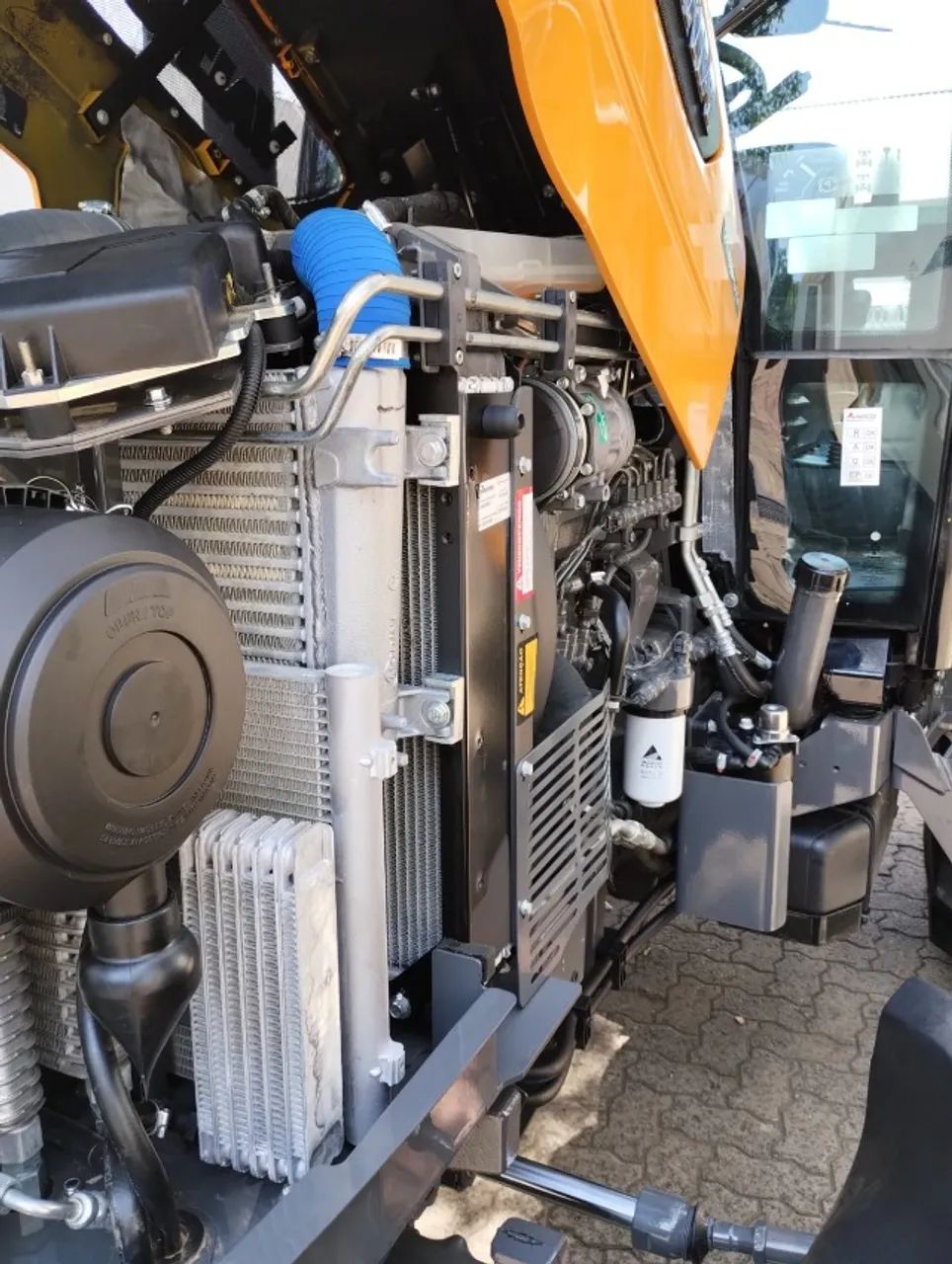 A990R cabinado ano 2024 com apenas 142 horas - Foto 6