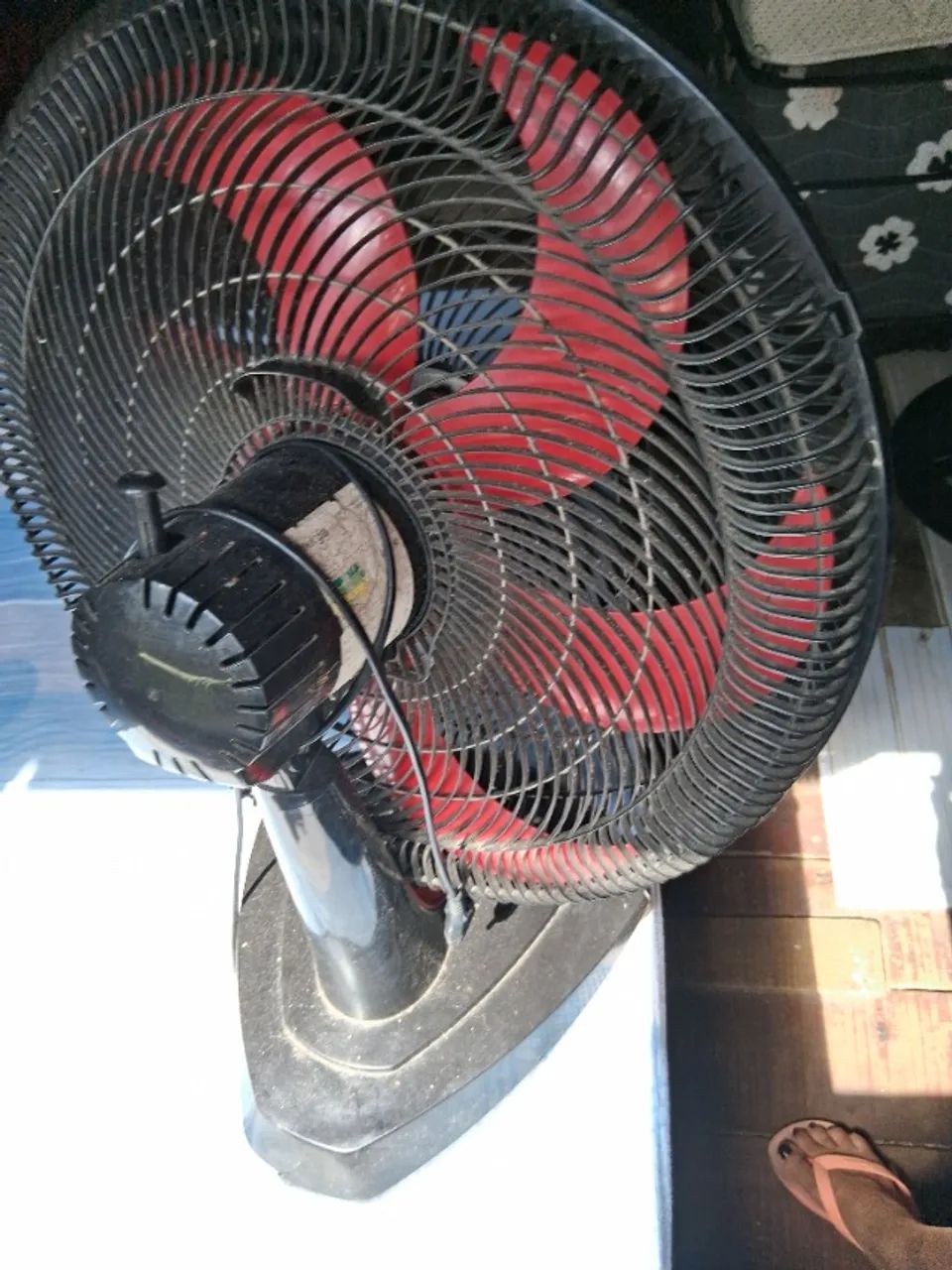 Ventilador de mesa Polishop com defeito  - Foto 2