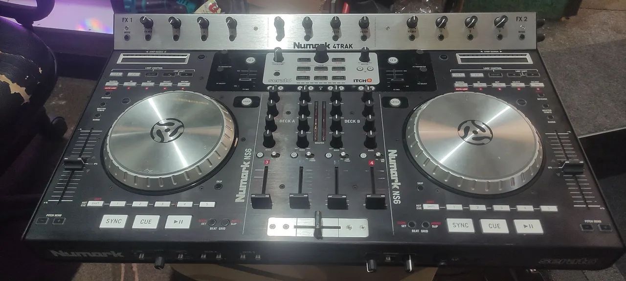 DDJ NUMARK NS6 - 3.500$ - Foto 3
