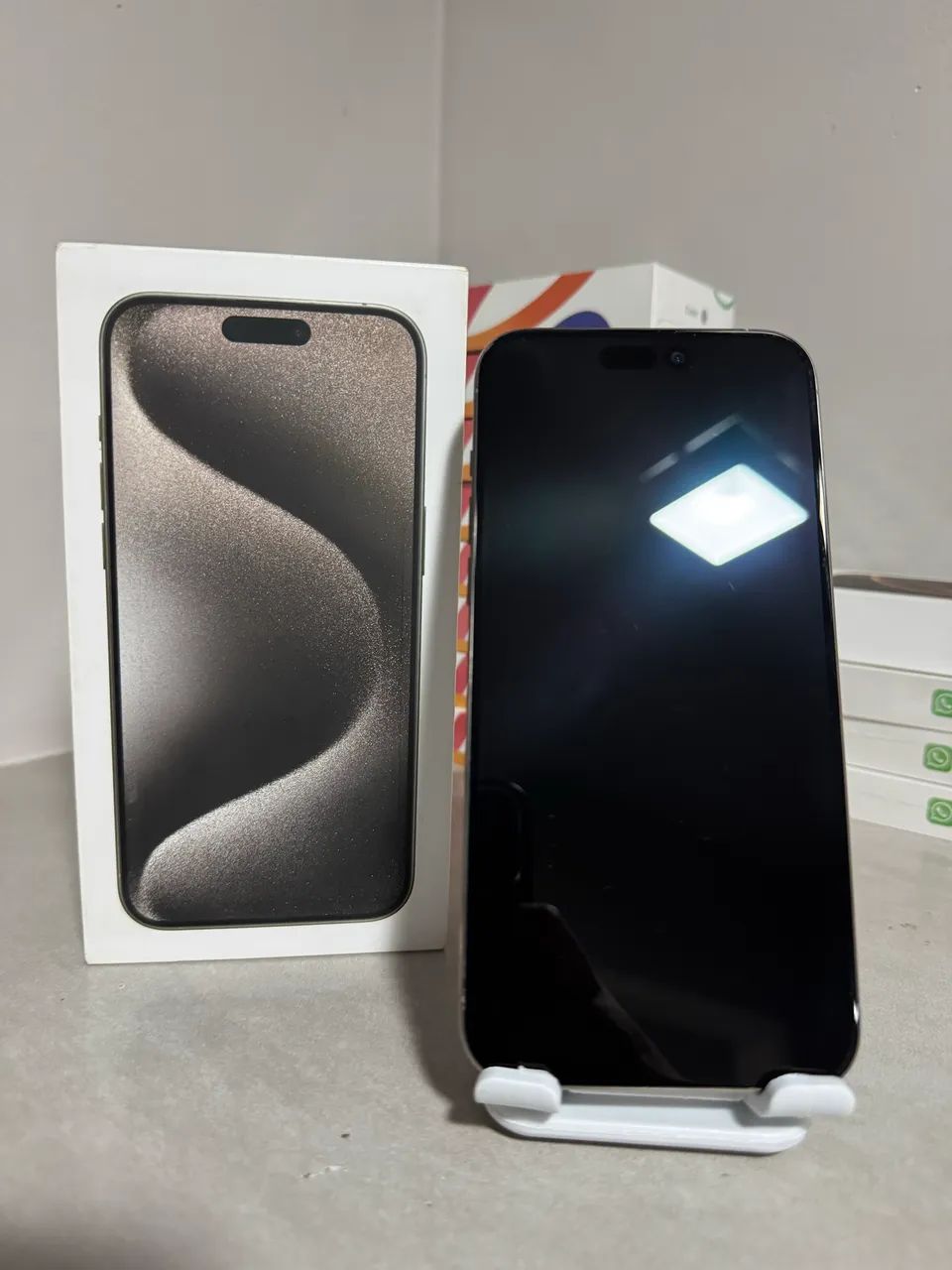 iPhone 15 Pro Max 256gb - C/ Caixa e NF e sem marcas de uso  - Foto 5