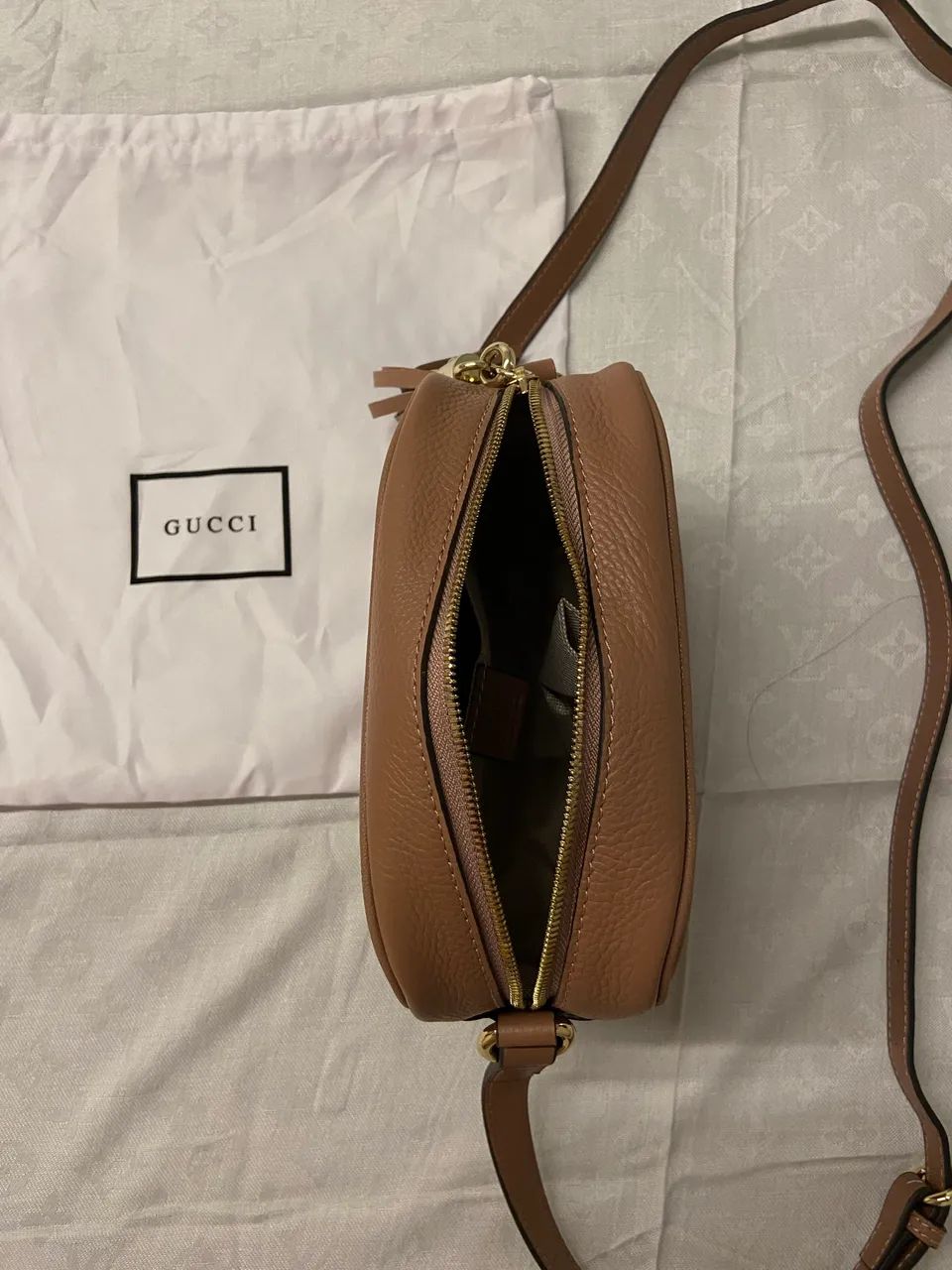 Bolsa Prada nylon preta com alças dupla de couro  - Foto 2