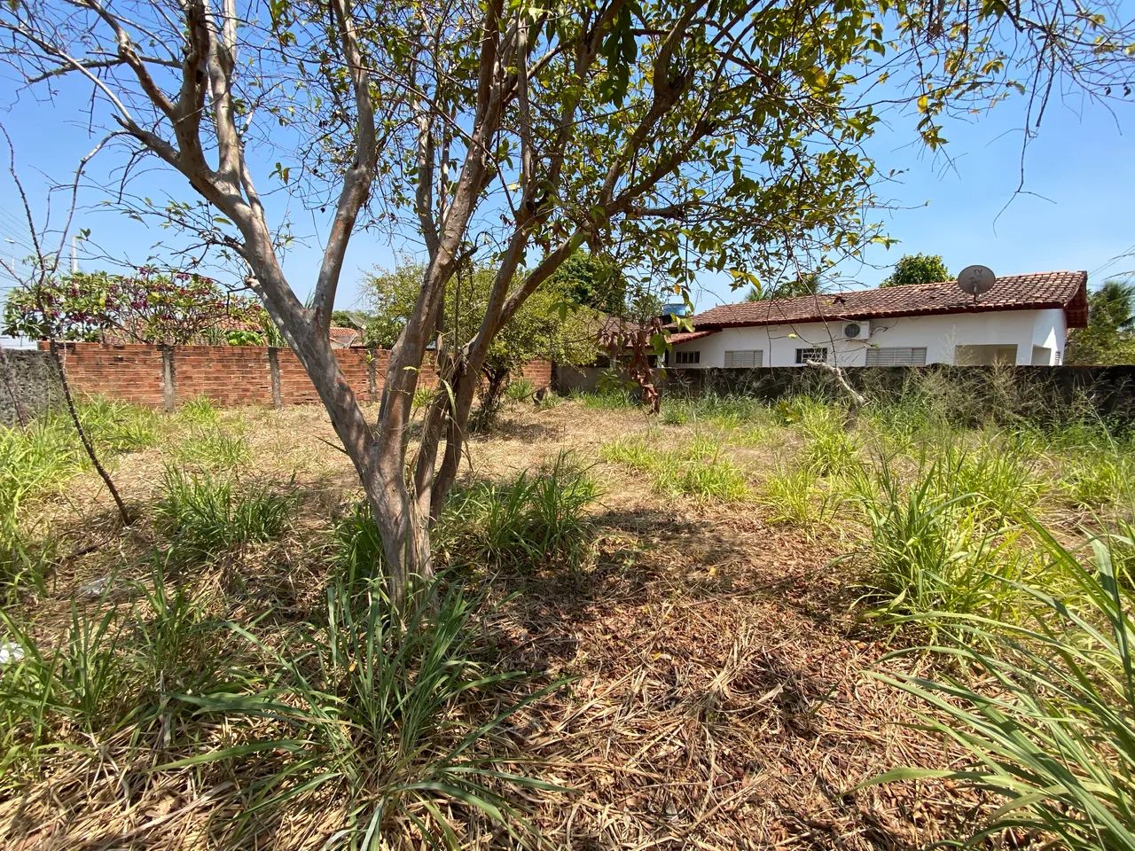 Vendo lote de esquina 15x18,5m