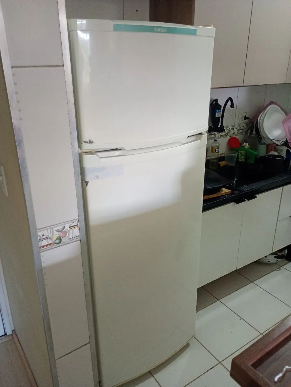 Conjunto Geladeira, sofá e Rack - Foto 3