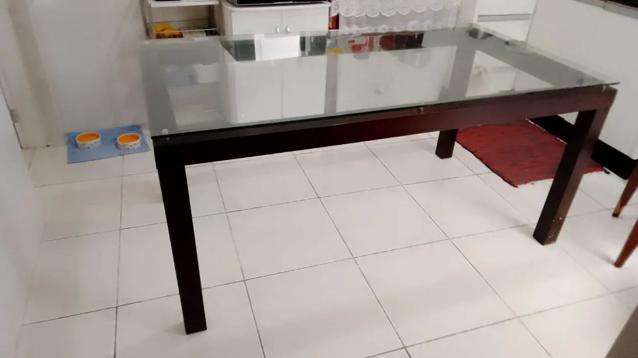 Mesa de madeira tampo de vidro - Foto 5