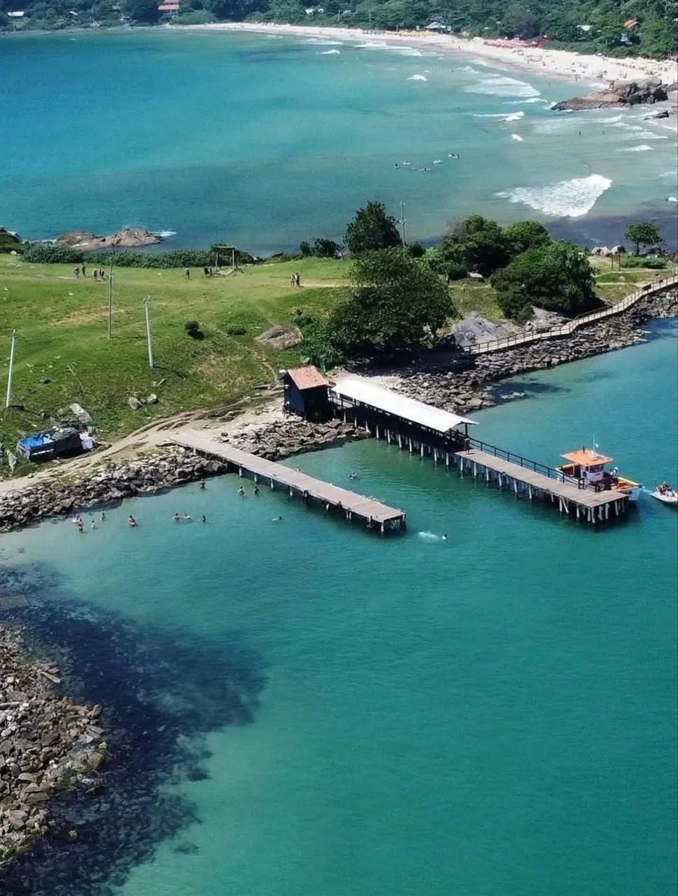 Apto Ribeirão da ilha. 2 Dorm, 2 banheiros, elevador. - Foto 4