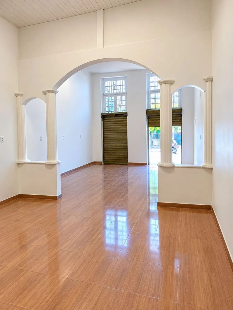 Aluga-se Ponto Comercial Valor R$ 3.500,00 - Foto 3