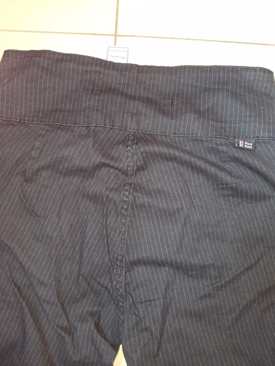 Calça Risca giz, sarja. 44