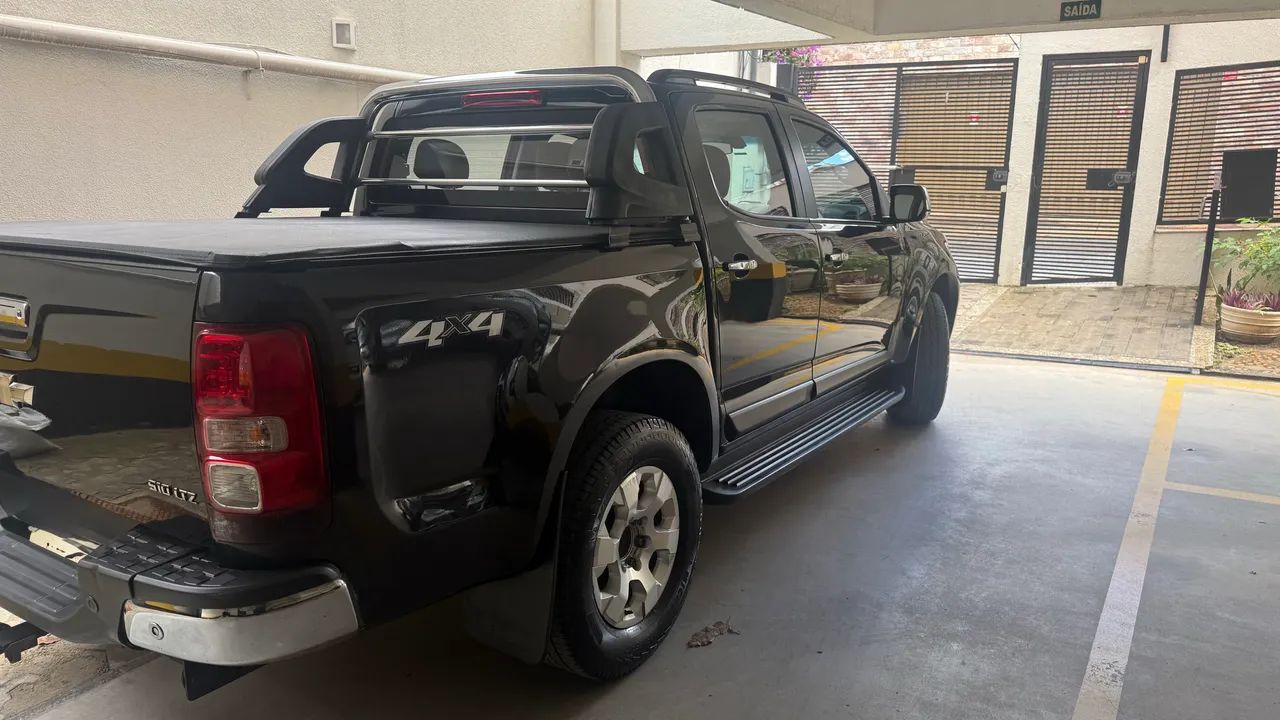 Chevrolet S10 Pick-up LTZ 2.8 TDI 4X4 CD Dies.aut 2014 - Foto 5