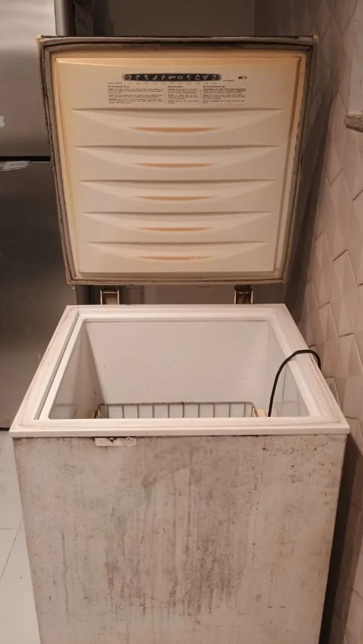 Freezer horizontal pequeno-funcionando perfeitamente, 2 cestos ideal para casa e comércio. - Foto 3