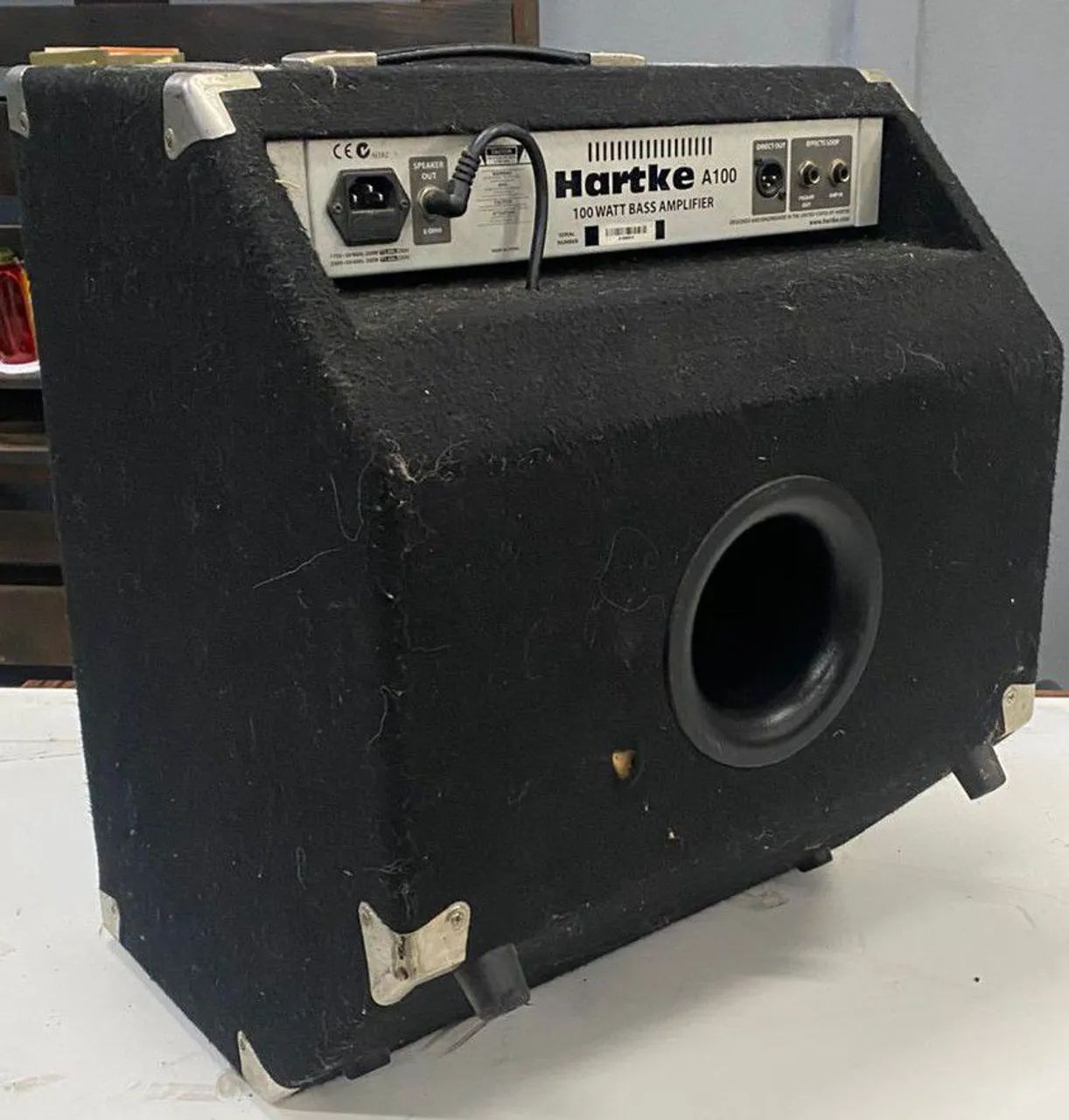 Caixa Para Baixo Hartke modelo A100 - Foto 3