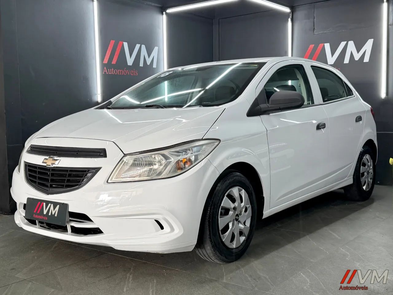 Chevrolet Onix JOY Hatch 1.0 8V Flex Mec. 4P 2018 - Foto 2