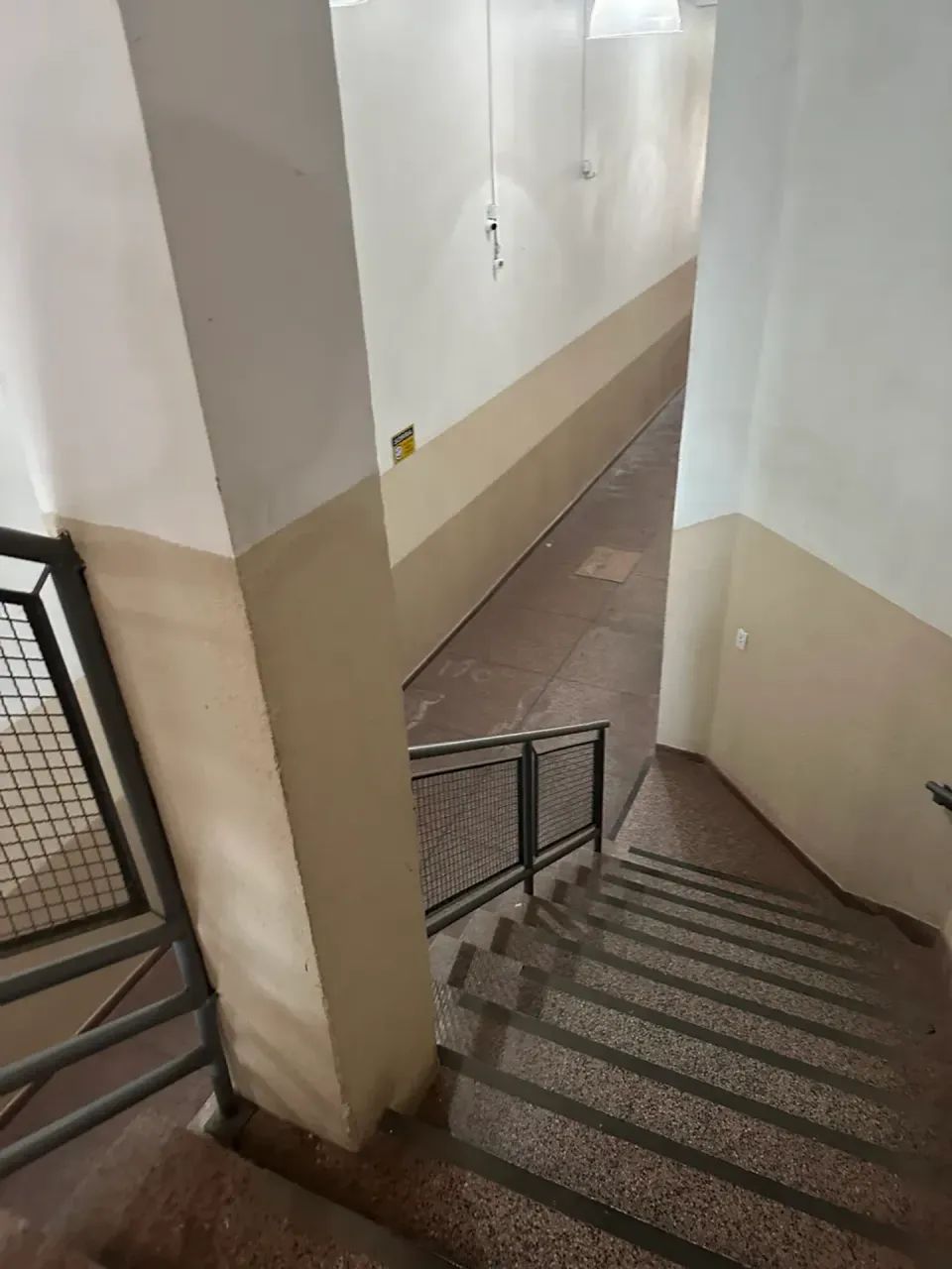 Prédio/Edifício inteiro para venda com 1233 metros quadrados com 8 quartos - Foto 4