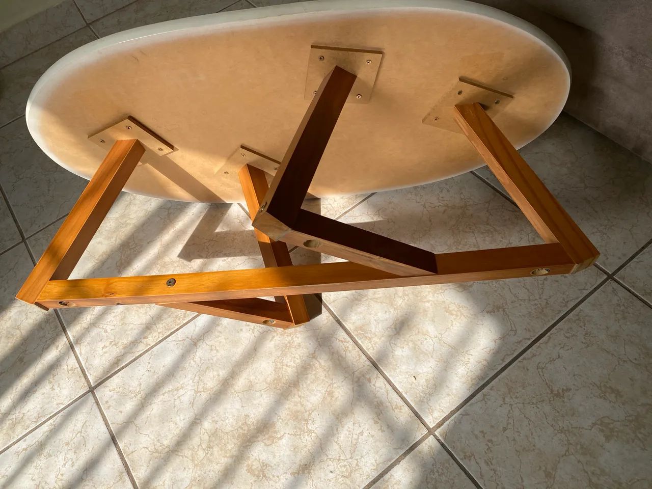 ESTOU ME MUDANDO, LEVE TUDO - Mesa de centro branca - Foto 3