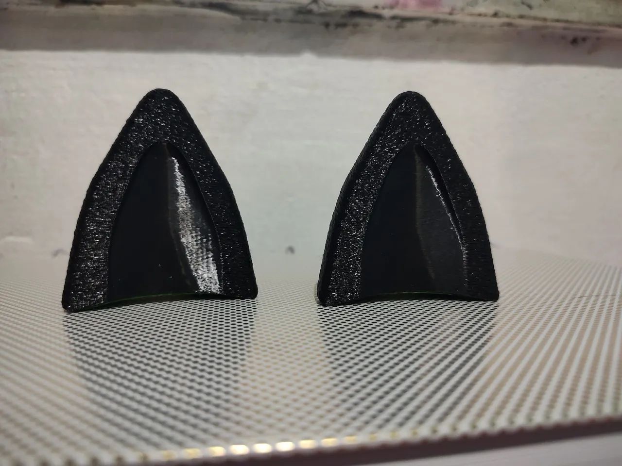 Orelinha de gato em 3D para fixar em capaceteou fone 