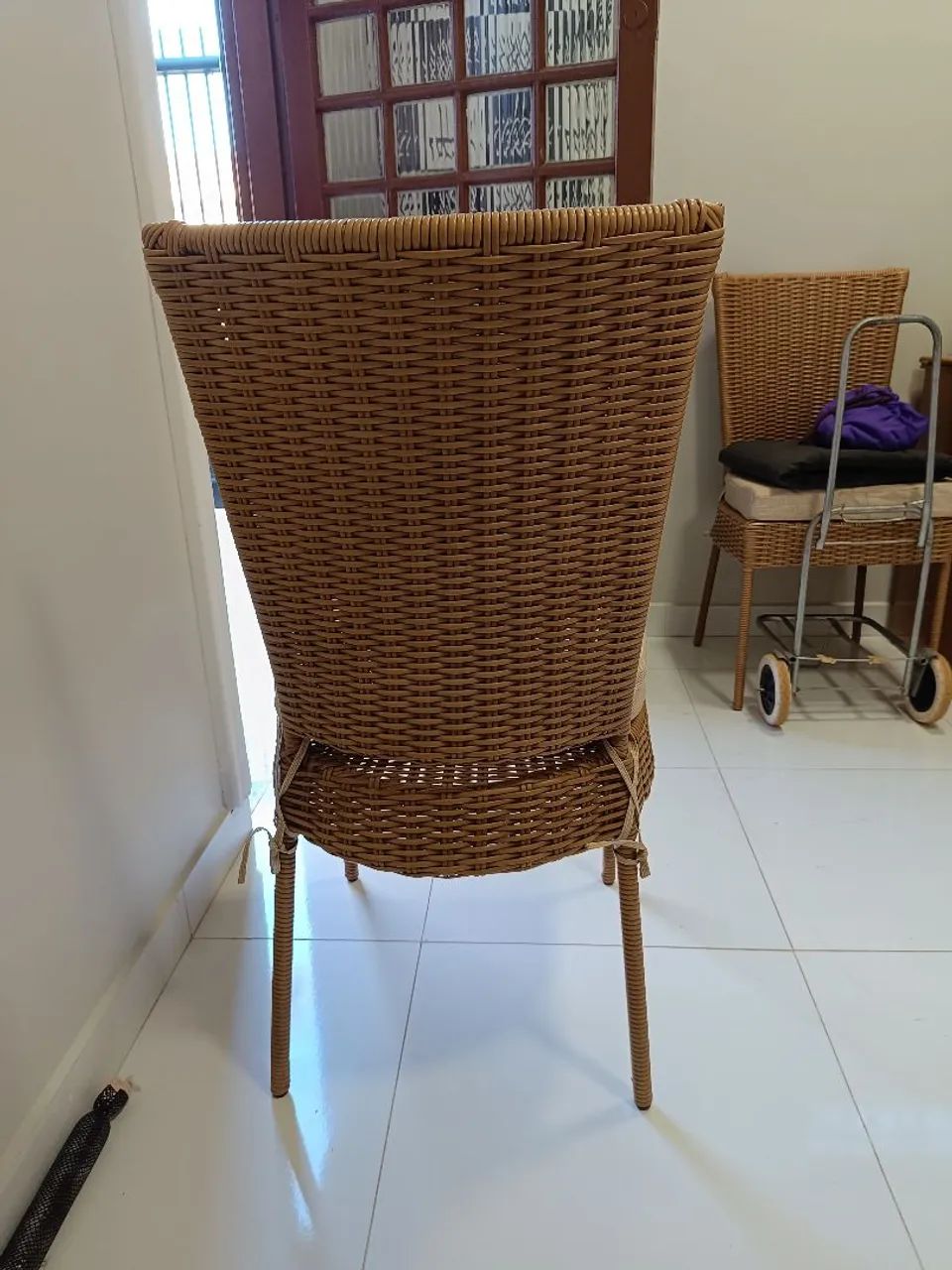Mesa e cadeiras  - Foto 4