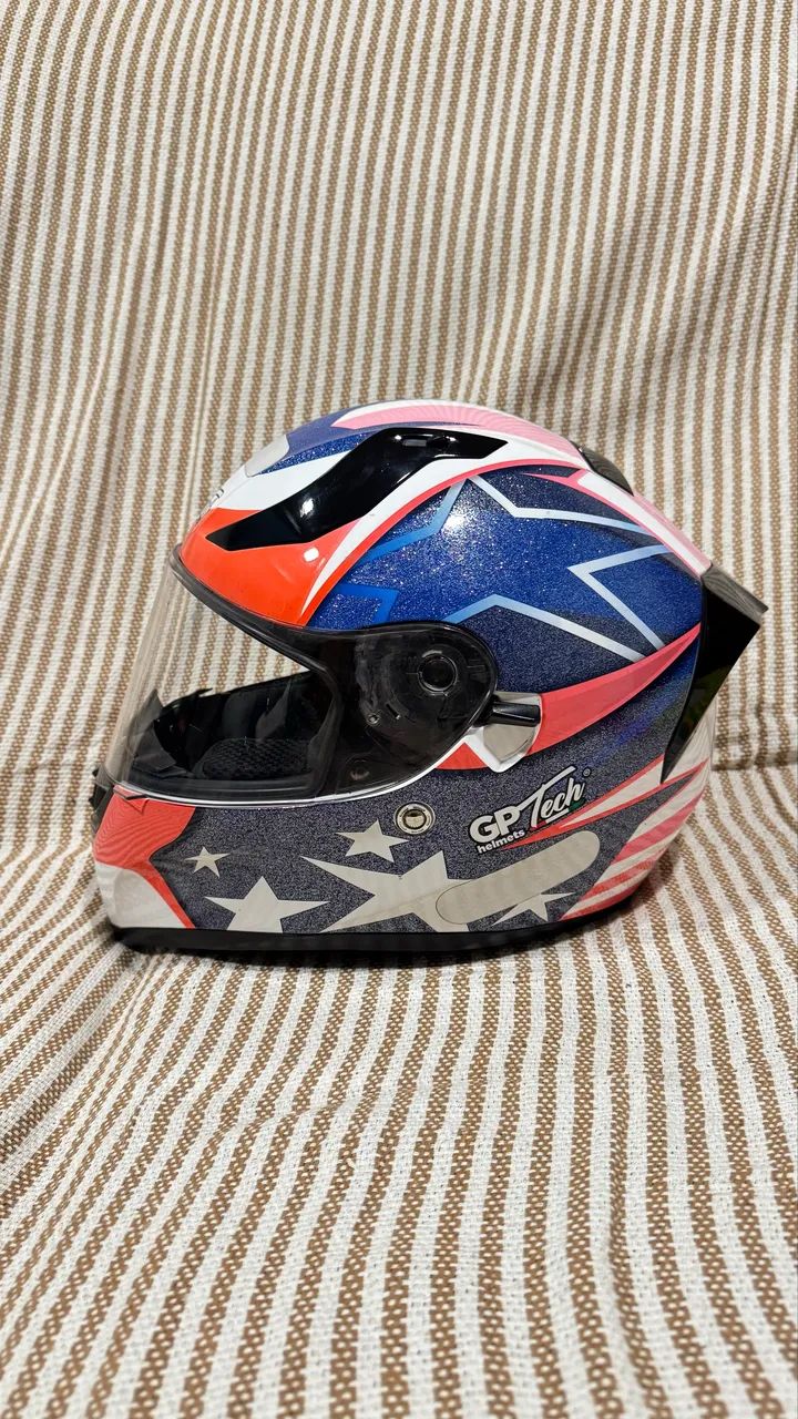 Capacete GP Tech edição limitada novinho c/ capa - Foto 3
