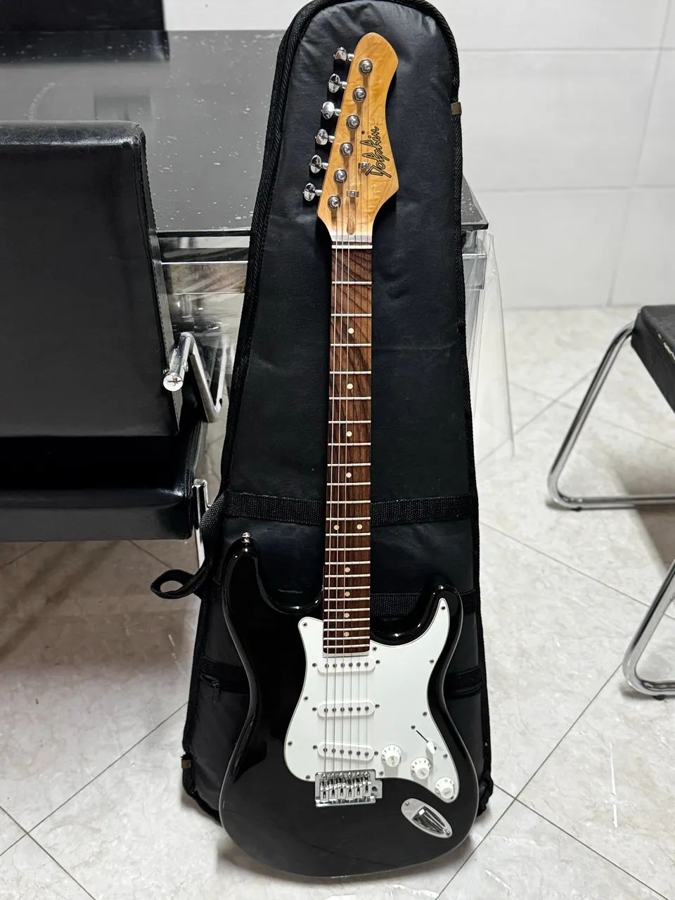 Guitarra Dolphin Stratocaster  - Foto 2