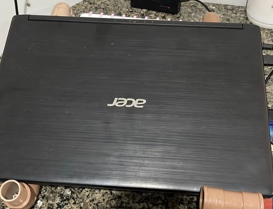 Vendo notebook Acer Aspire 3 