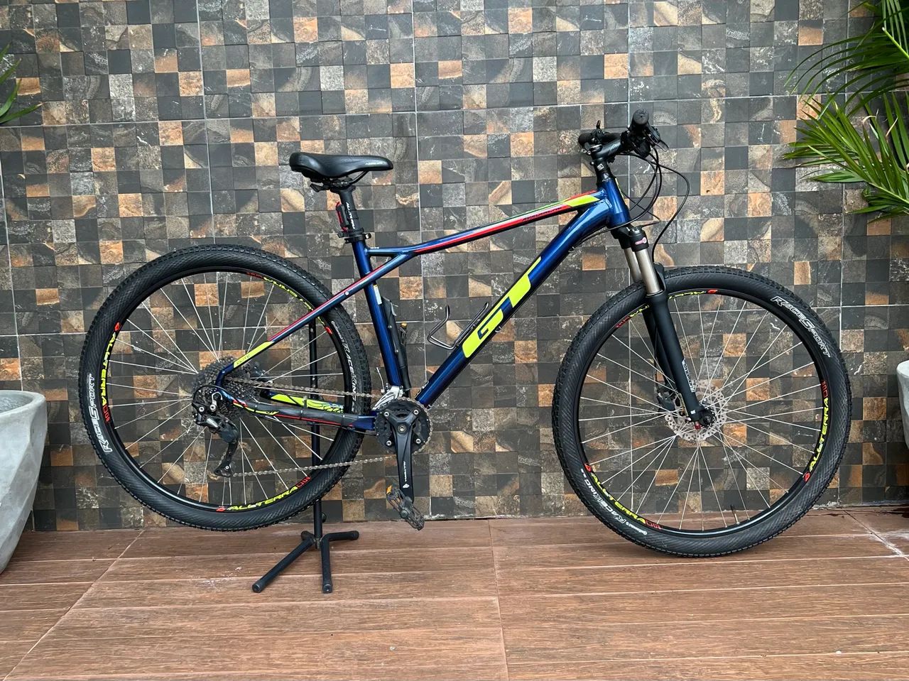 Bike GT Avalanche Elite  - Foto 4