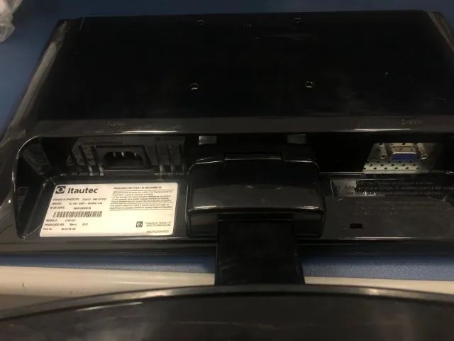 Monitor LED LCD 15.6" - E1641S - VGA - Foto 3