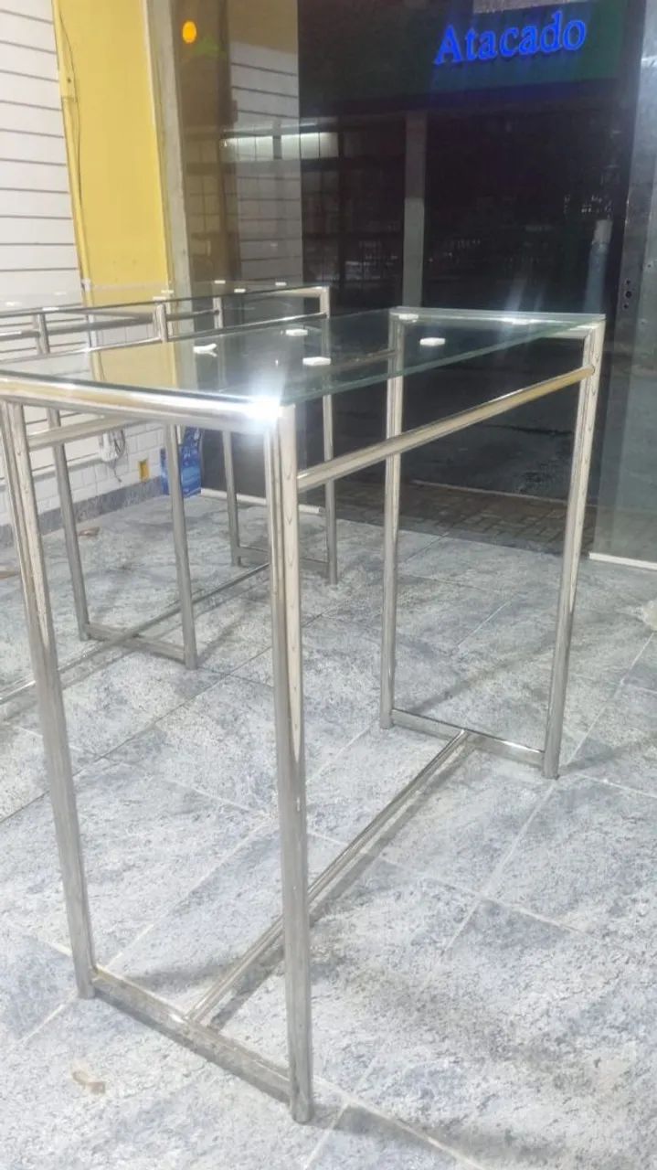 Expositor / Arara de Loja com Vidro 