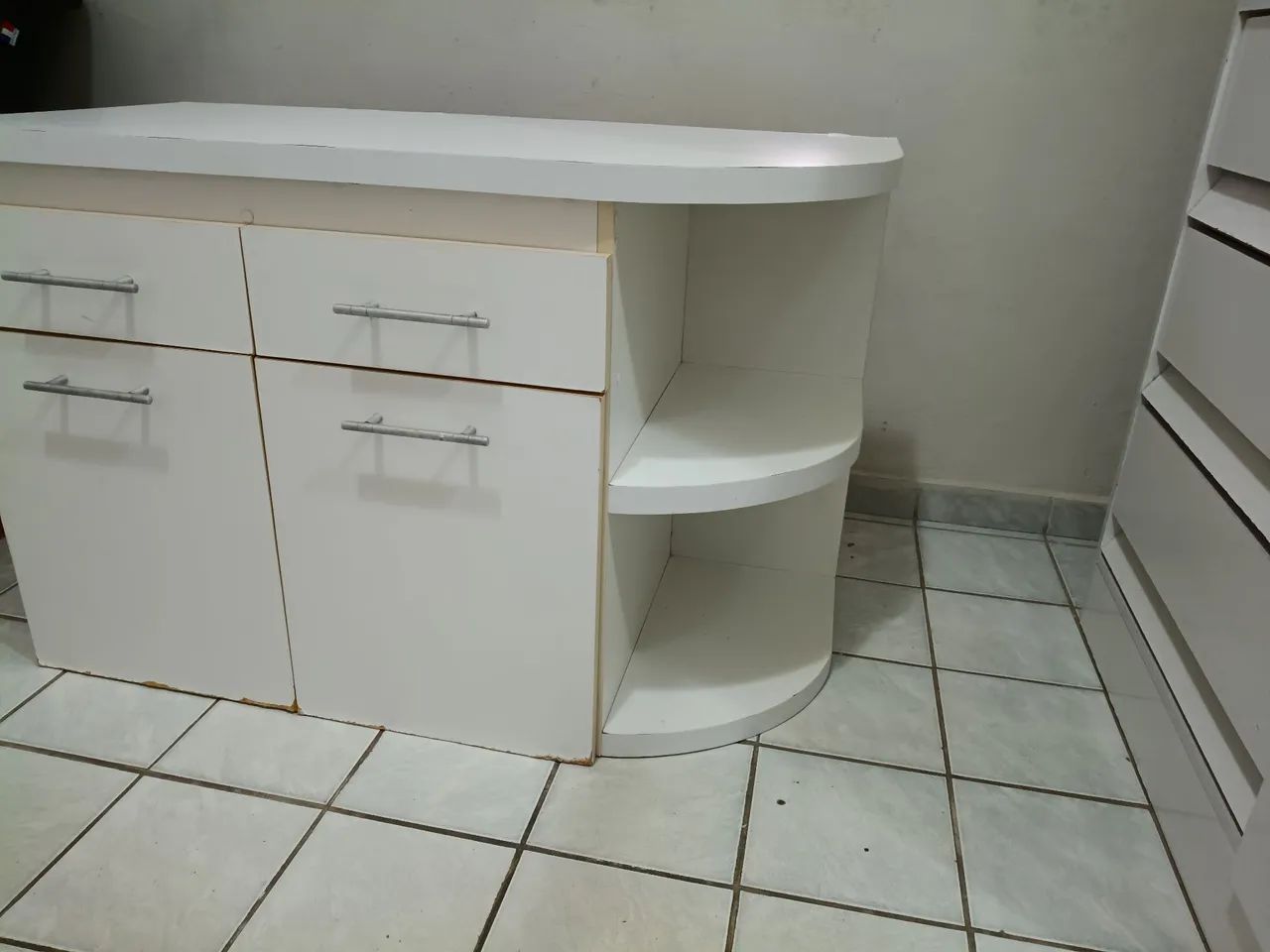 Armário de parede 