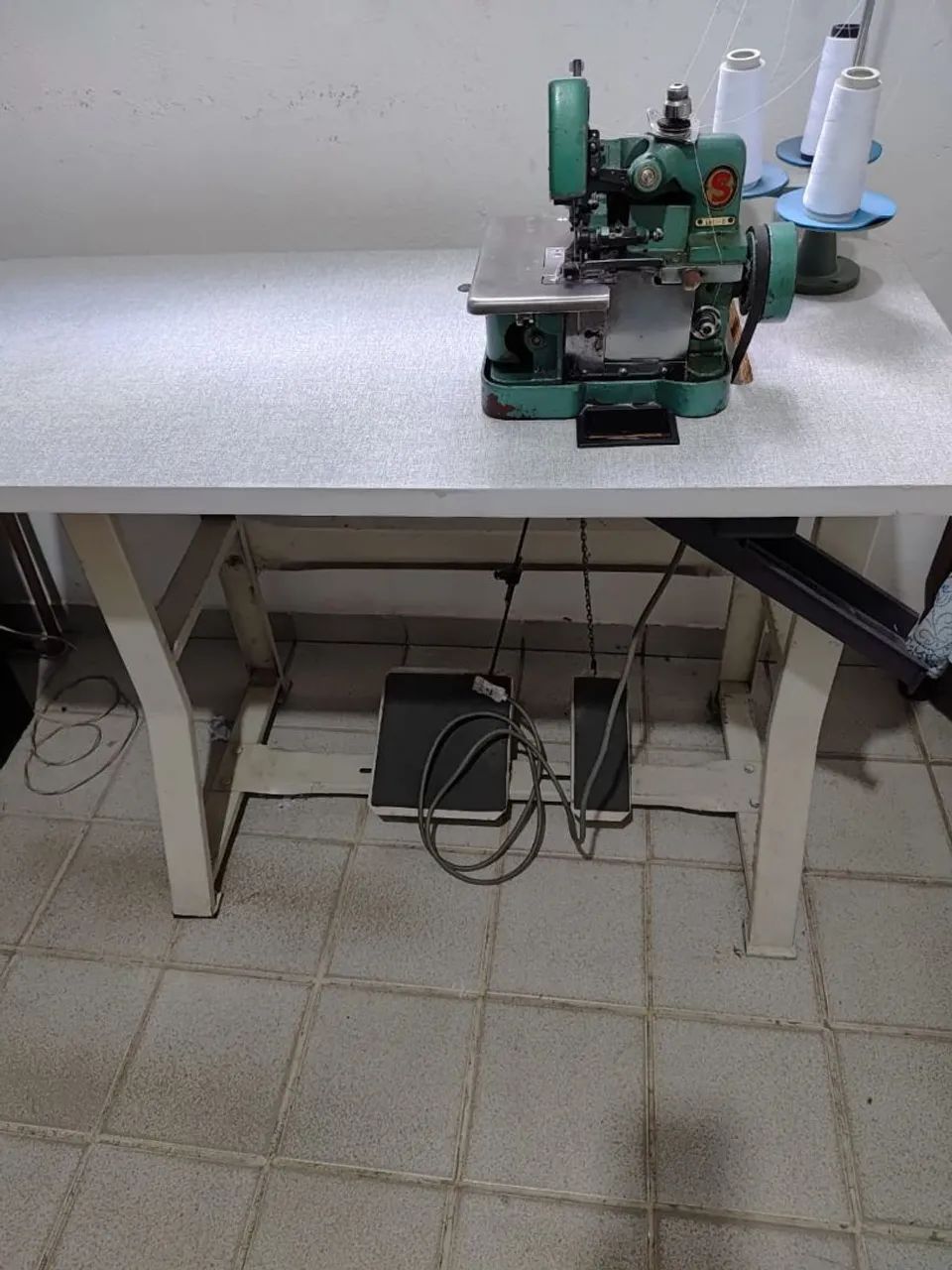 Máquina overloque  - Foto 2