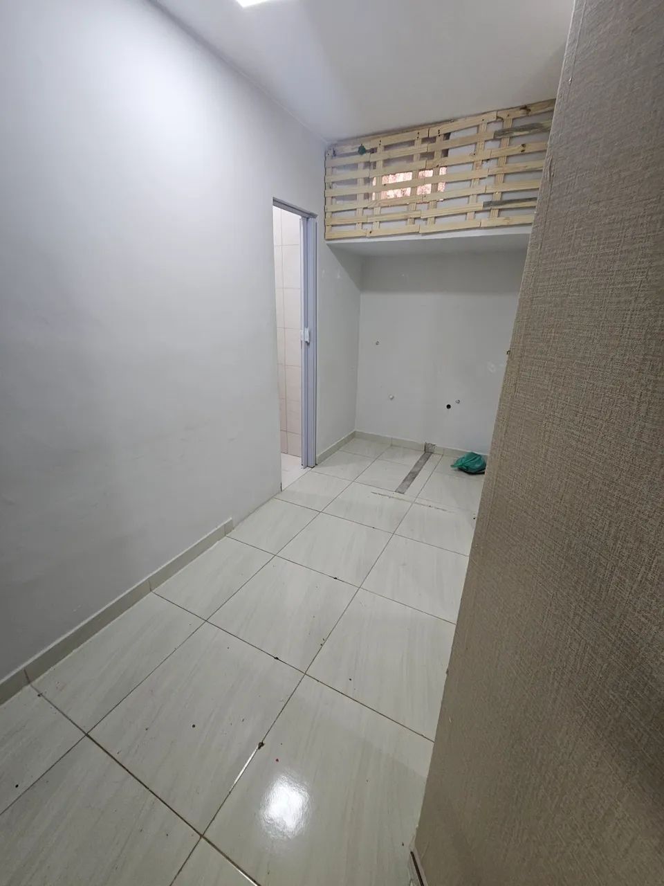 Aluga-se Sala comercial no setor comercial sul!! - Foto 3