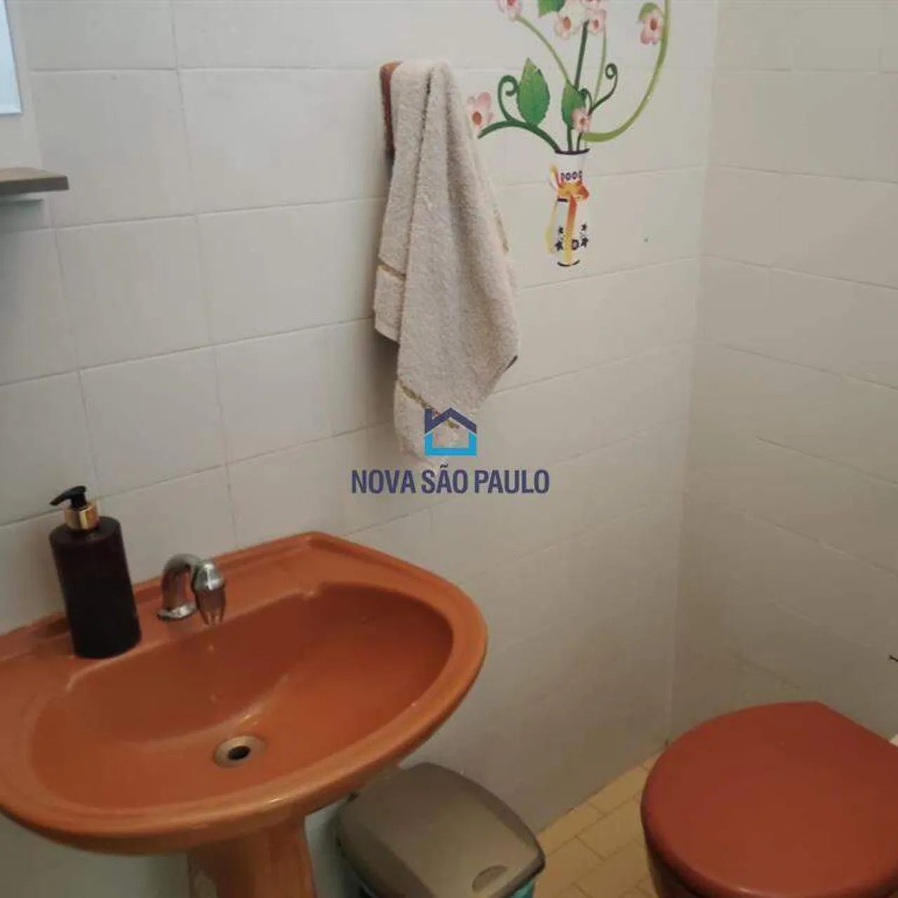 Casa a venda 3 quartos e 1 suíte, 4 banheiros e 2 vagas cobertas. - Foto 4