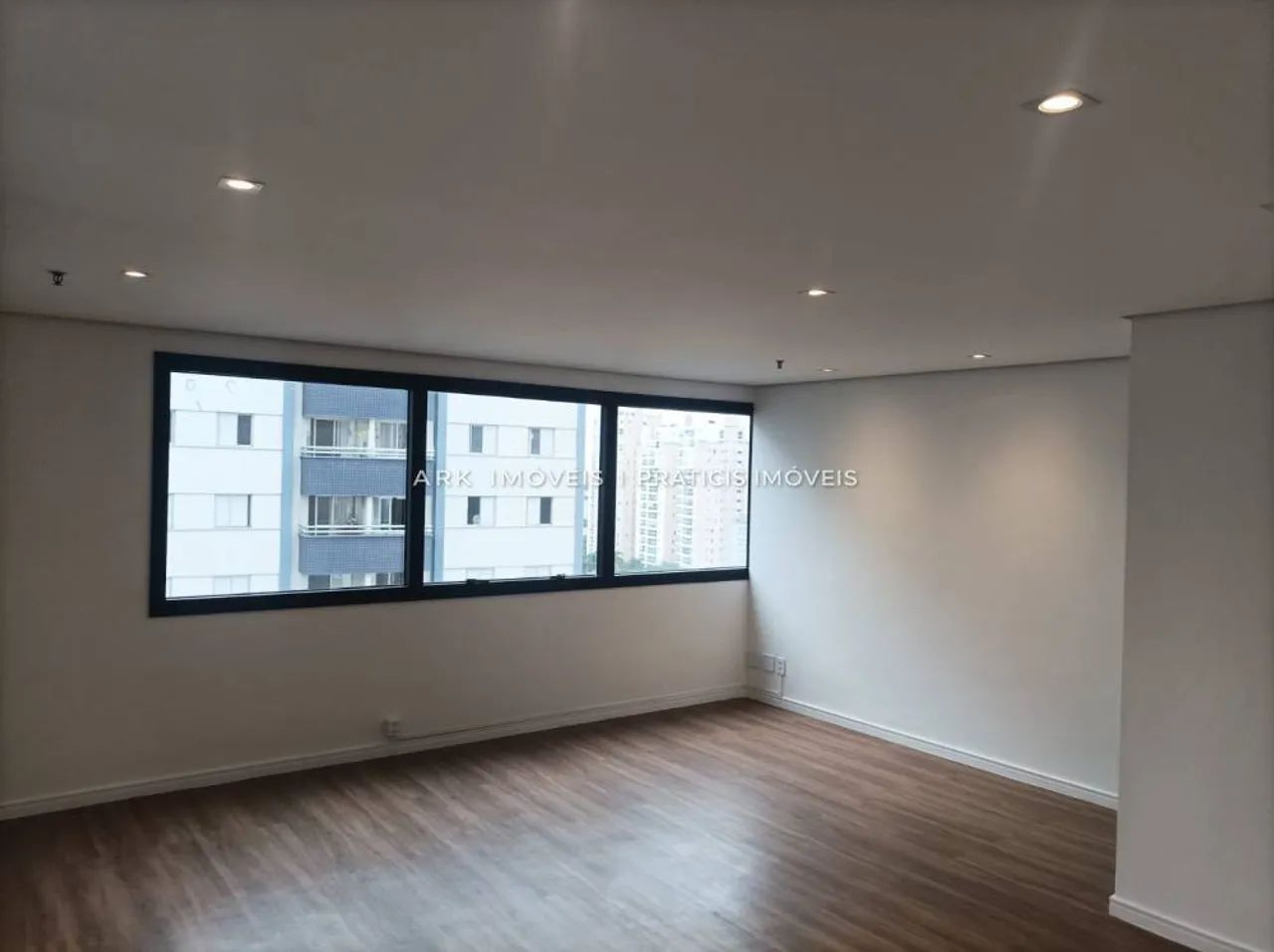 Sala Comercial a Passos do Metrô Vila Mariana, 39 m² com Vaga. - Foto 5