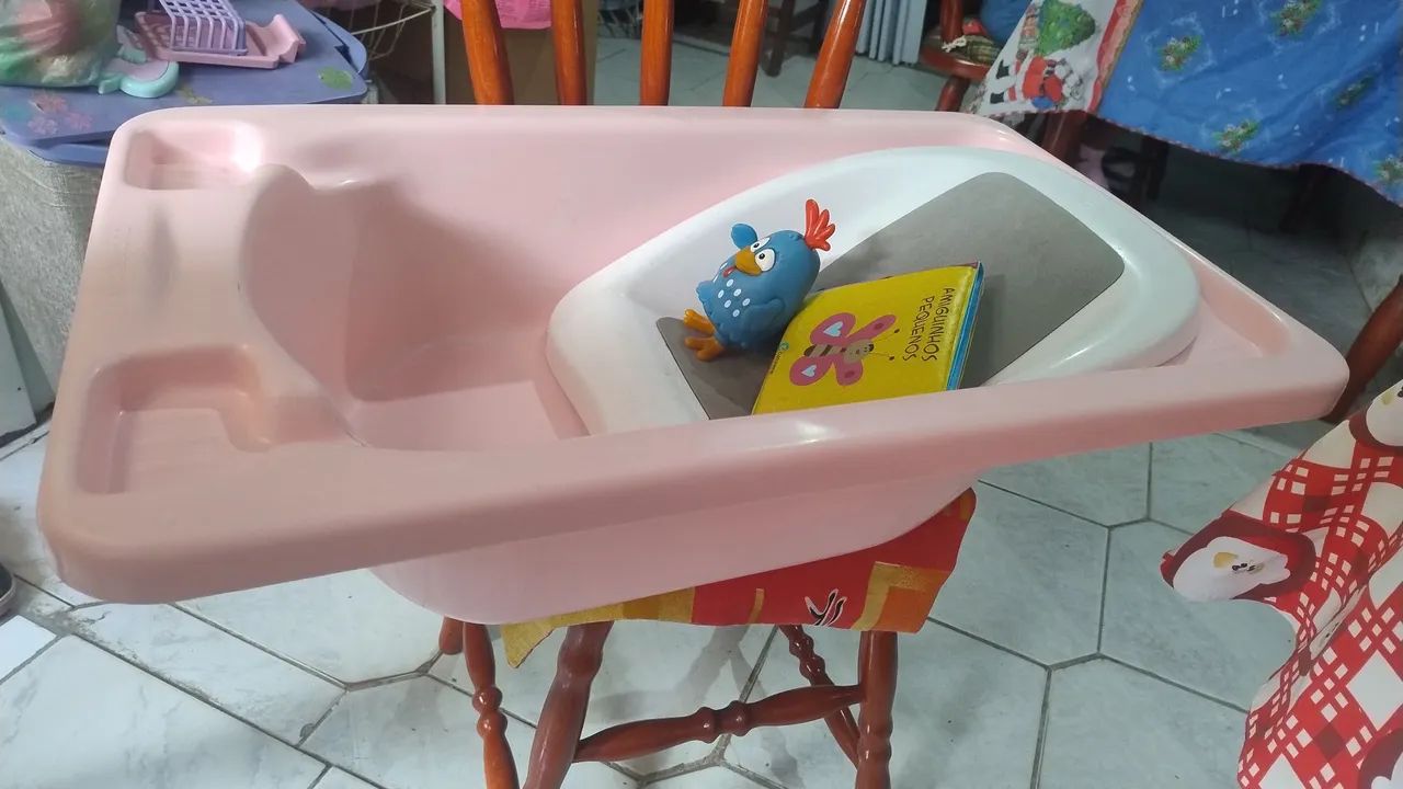 Banheira com apoio de banho e brindes infantis  - Foto 2