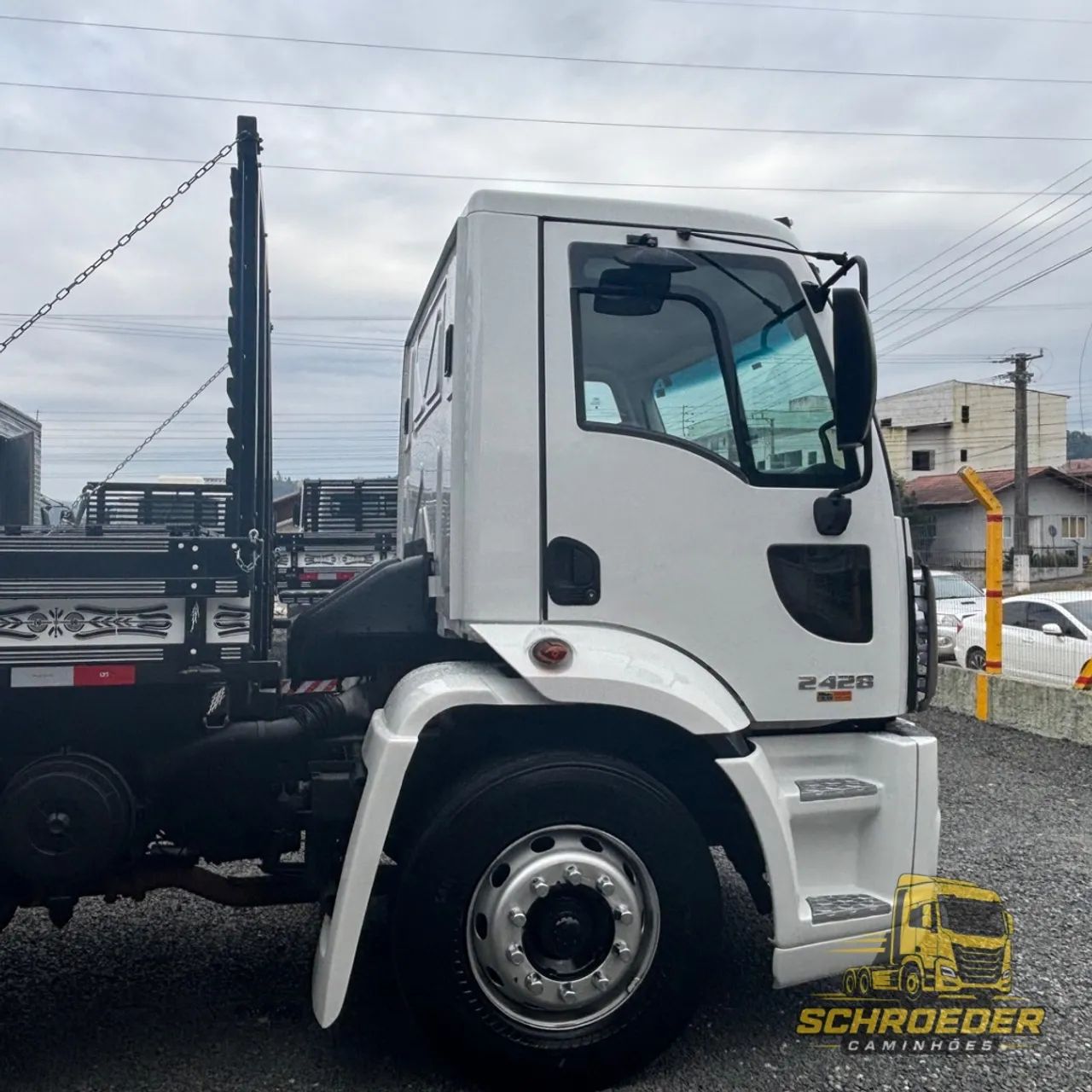Ford Cargo 2428