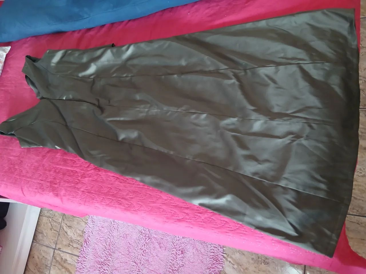 Lindo vestido  Social , cor verde . - Foto 4