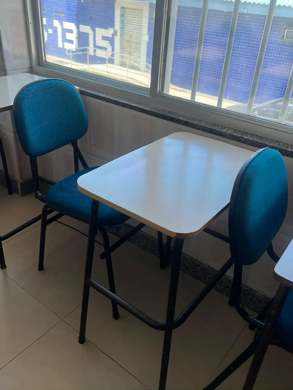 Mesa e cadeira escolar  - Foto 2