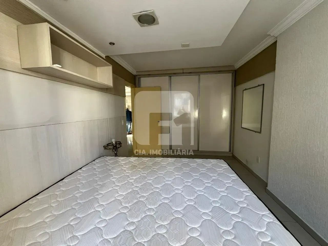 Apartamento de 2 dormitórios à venda no Centro - Foto 5